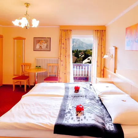 Panorama Hotel Traunstein Отель Альтмюнстер