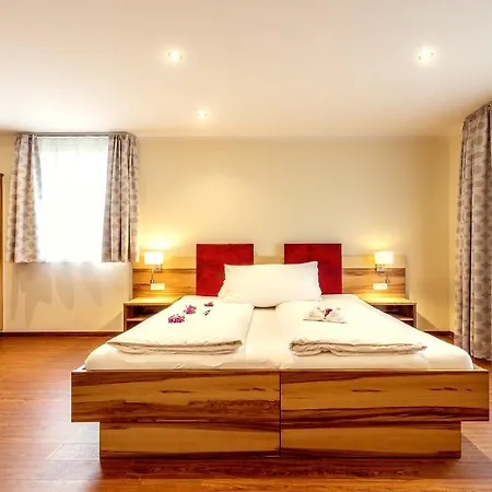 Panorama Hotel Traunstein Отель
