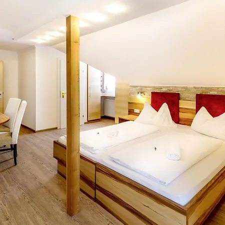 Panorama Hotel Traunstein Альтмюнстер