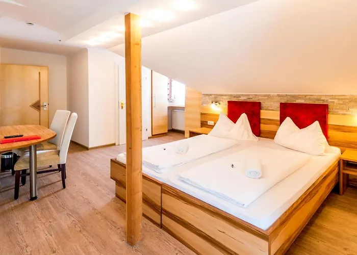 Panorama Hotel Traunstein 3*