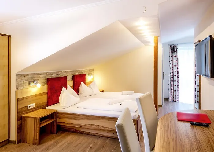 Panorama Hotel Traunstein 3* Altmuenster