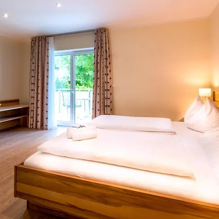 Hotel Panorama Traunstein 3*